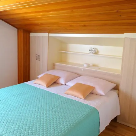 30080 - Libuska Apartman *